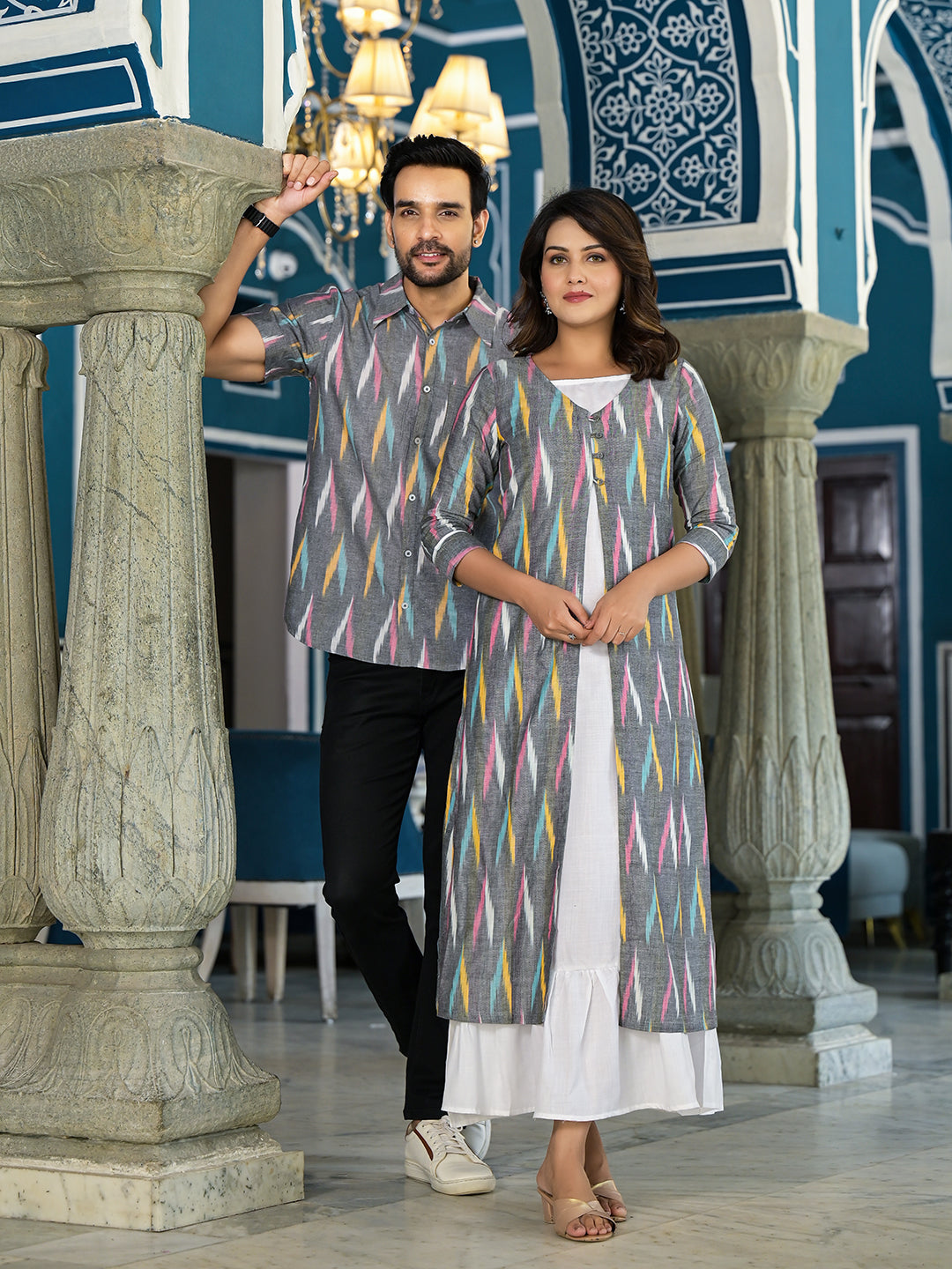 Grey & Off White Ikat Printed Couple Combo Set - Elganza