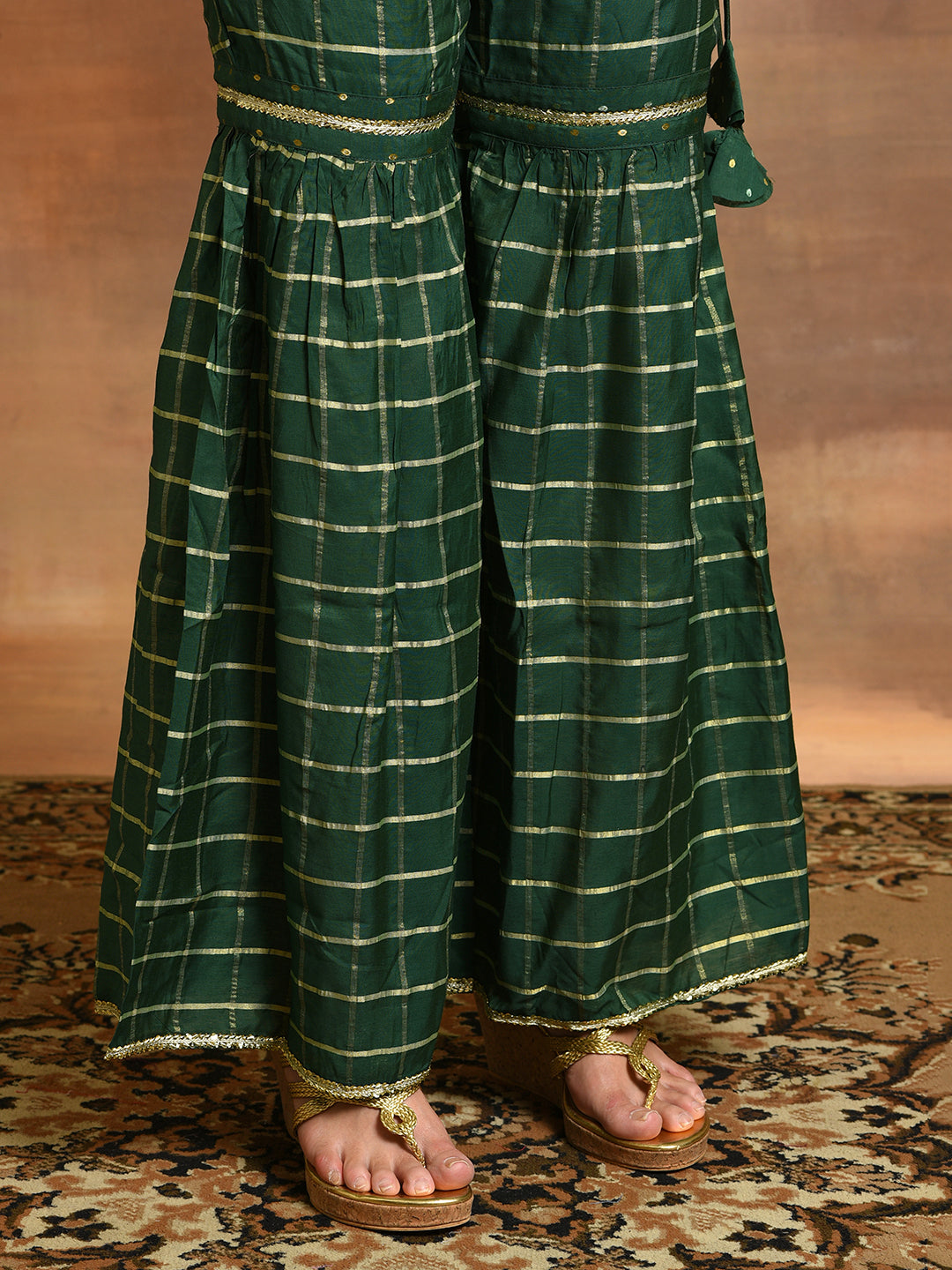 Green Embellished Straight Kurta With Palazzo - Elganza