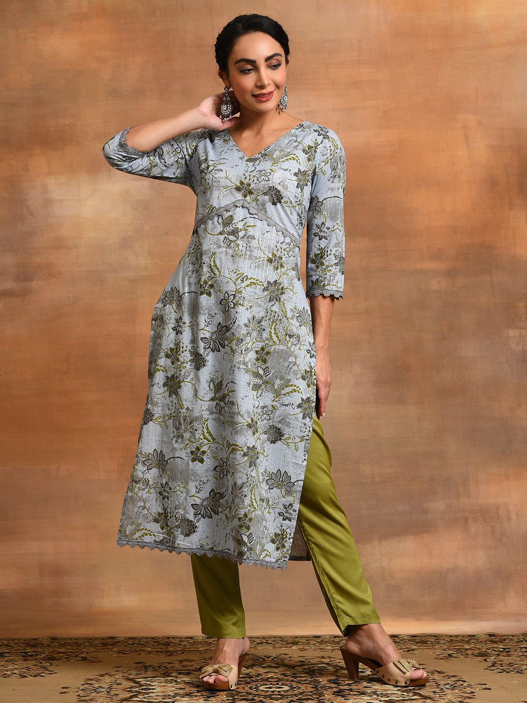 Grey Floral Print Lurex Design Kurta - Elganza