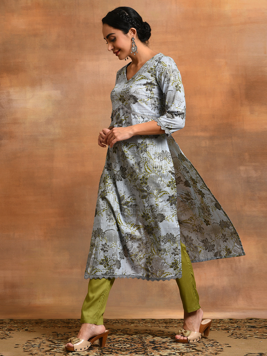 Grey Floral Print Lurex Design Kurta - Elganza
