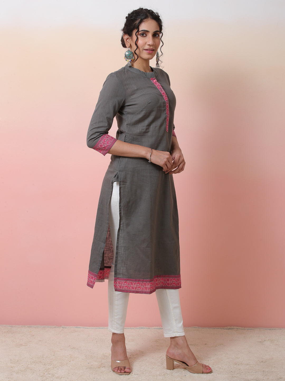 Grey Kurta With Border Details - Elganza