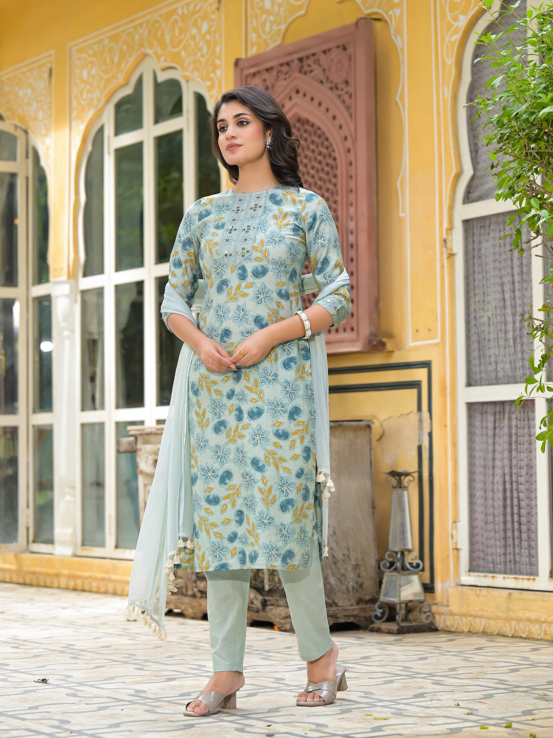 Dusty Blue Floral Kurta Set With Dupatta - Elganza