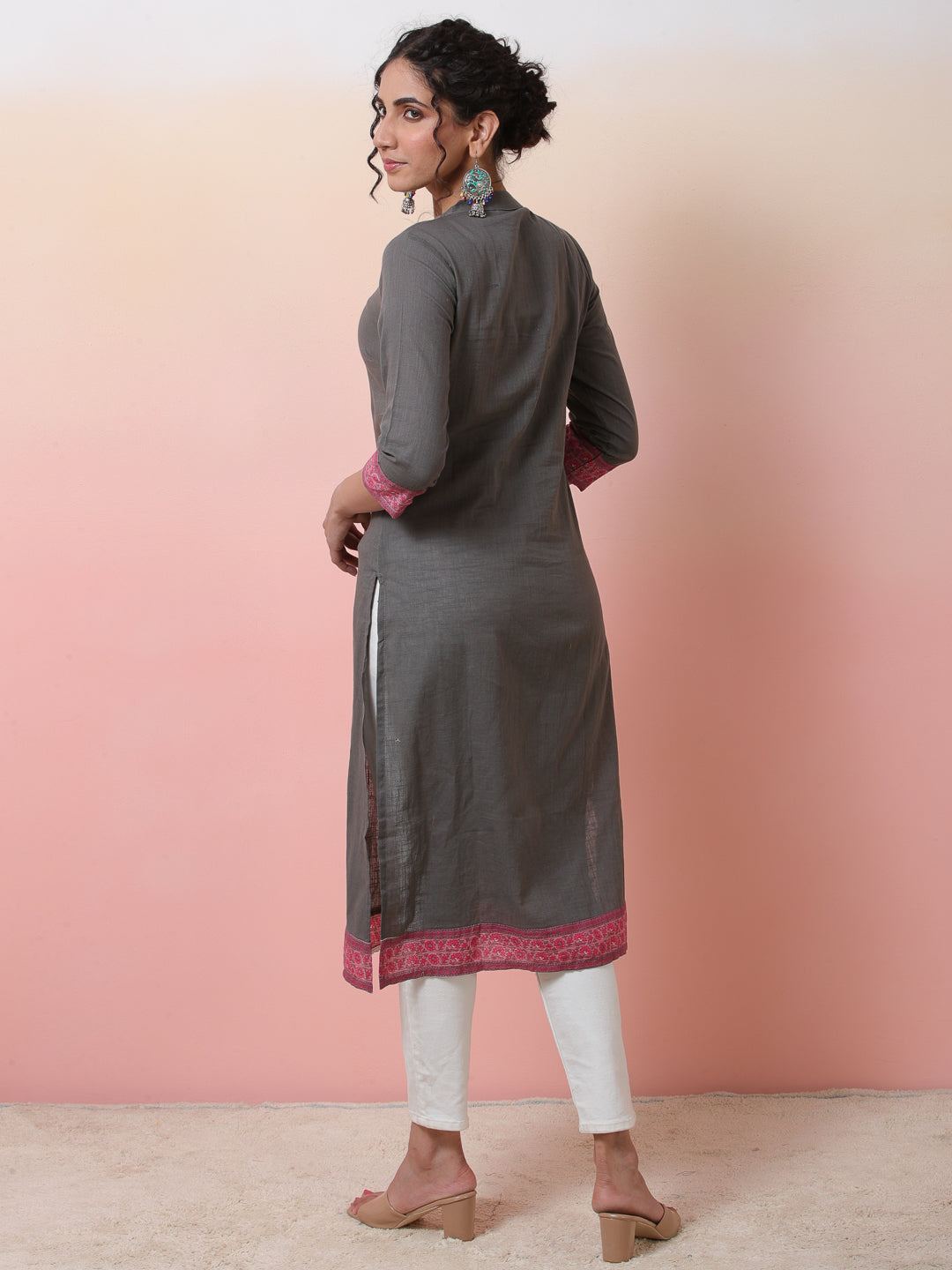 Grey Kurta With Border Details - Elganza