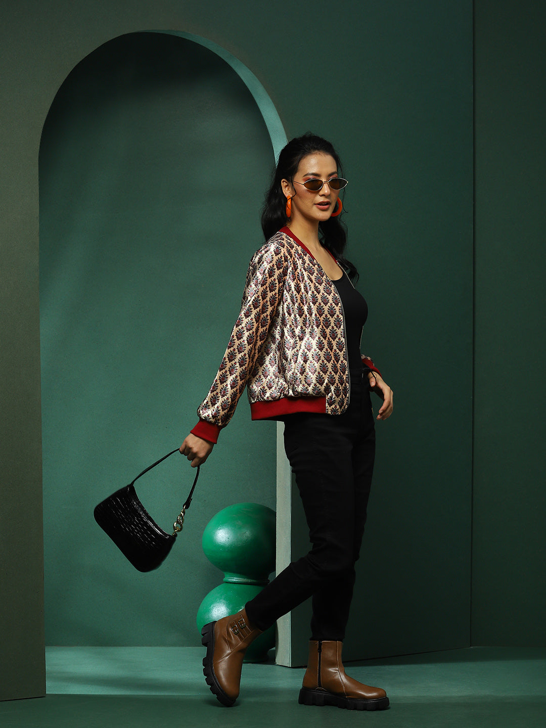 Cream Floral Print Jacket - Elganza