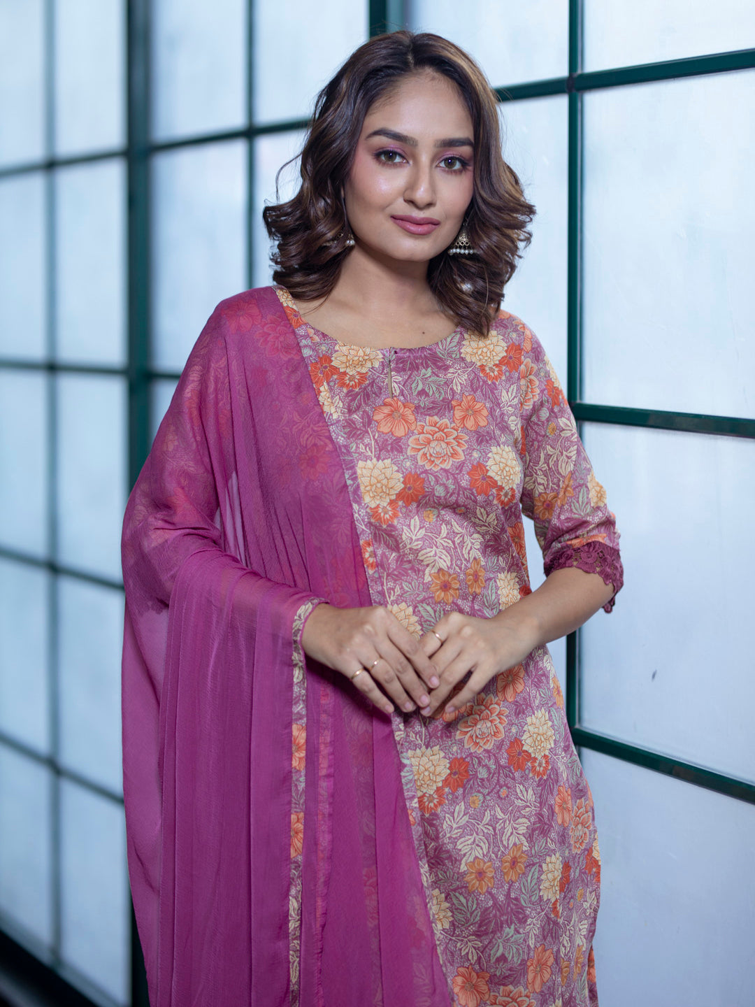 Pink Floral printed Kurta Set with Dupatta - Elganza