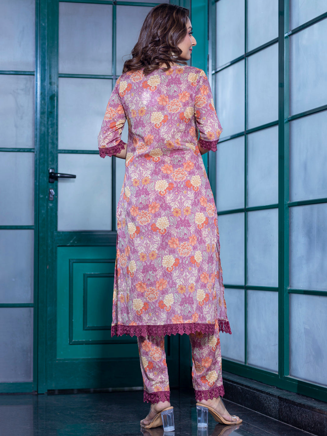 Pink Floral printed Kurta Set with Dupatta - Elganza