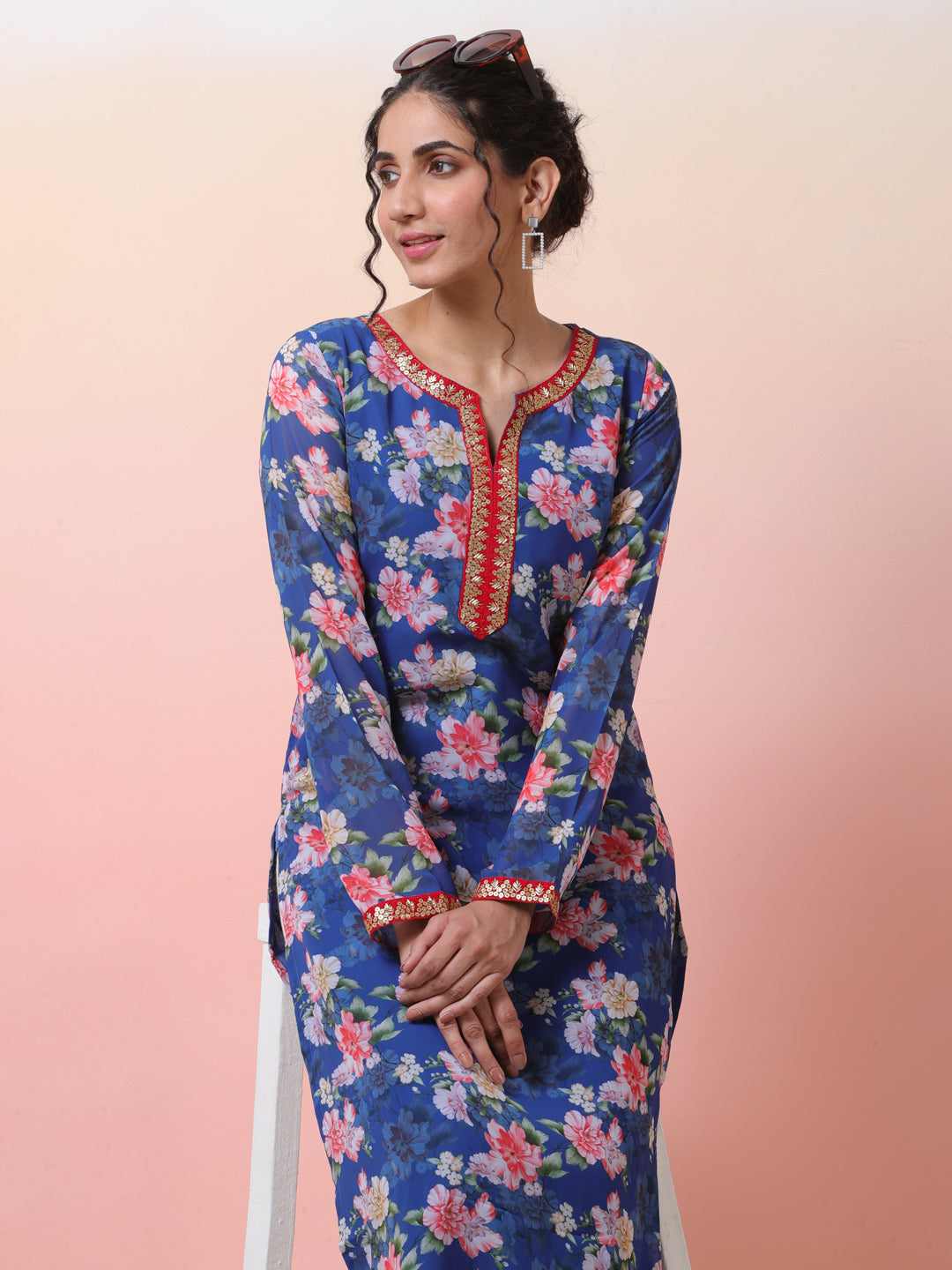 Blue Floral Print Kurta With Lace Details - Elganza