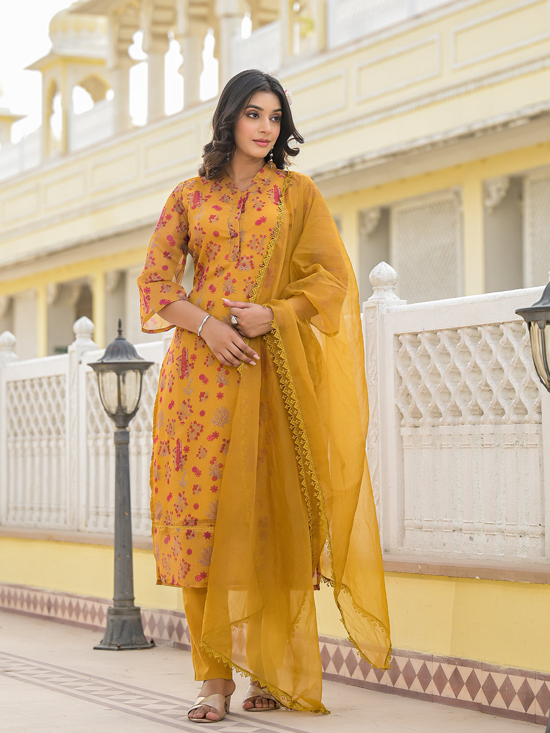 Mustrad Chanderi Kurta Set With Organza Dupatta - Elganza