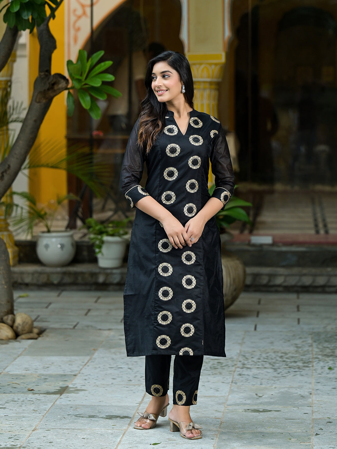 Black Zari jacquard Kurta Set - Elganza