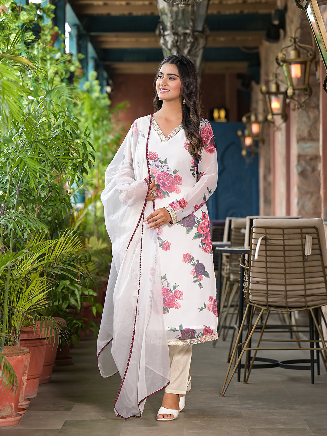 Cream Floral print Kurta Set with Dupatta - Elganza