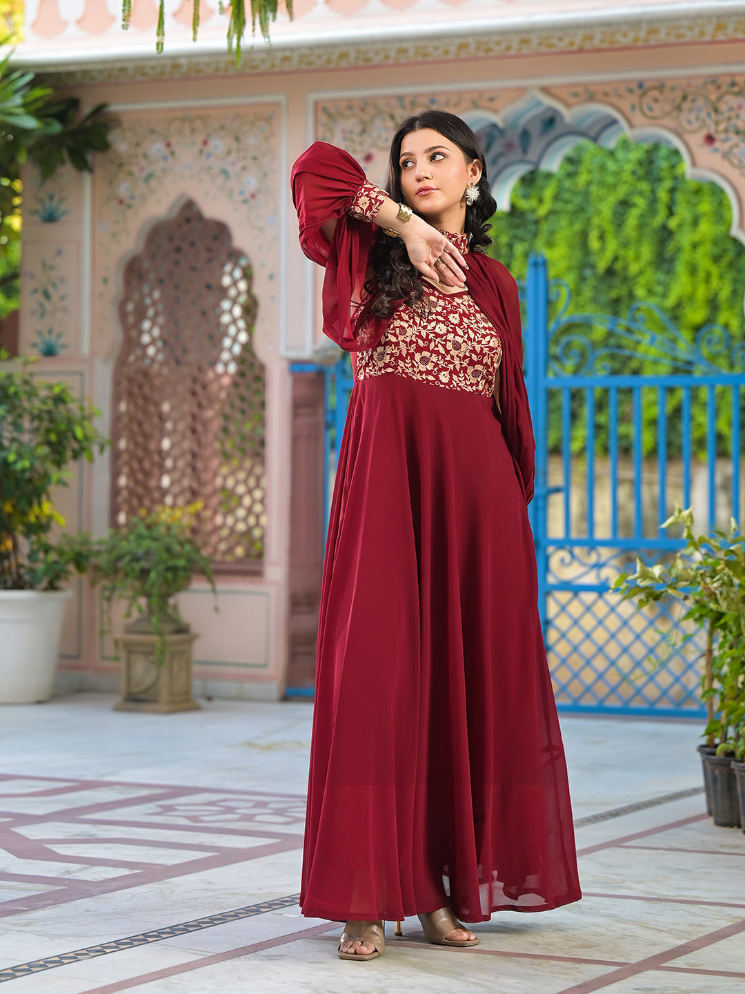 Burgundy Maxi Dress With Flared Sleeve - Elganza