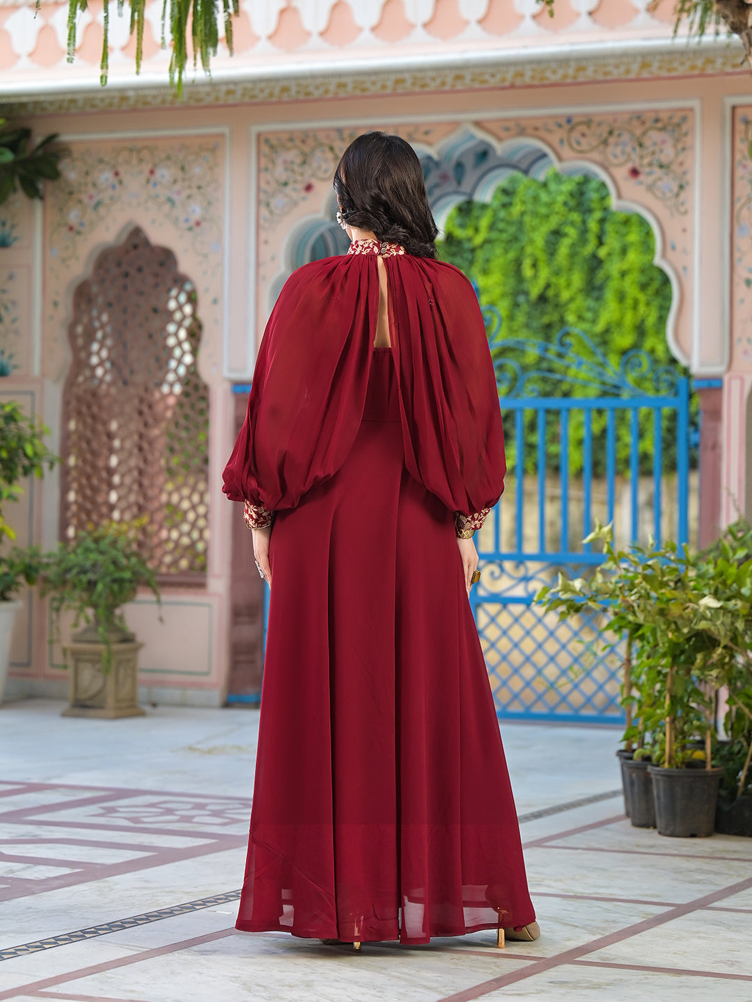 Burgundy Maxi Dress With Flared Sleeve - Elganza