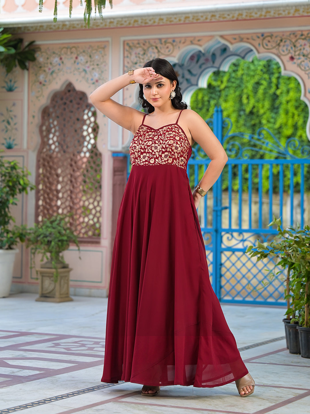 Burgundy Maxi Dress With Flared Sleeve - Elganza