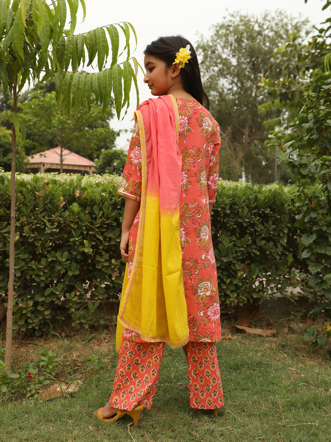 Peach Floral Print Kurta Palazzo With Dupatta - Elganza