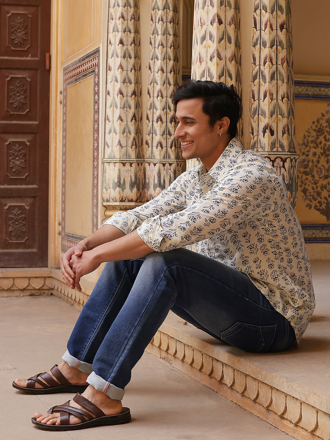 Cream Floral Print Shirt - Elganza