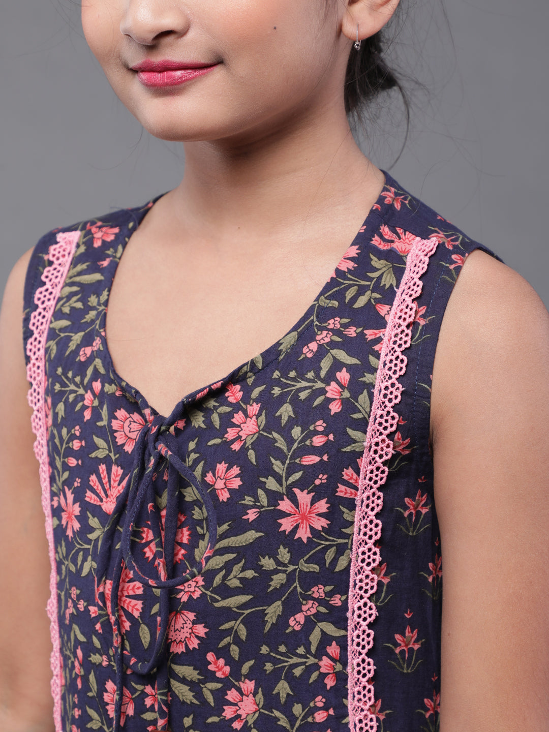 Blue Floral Print Flared Maxi Dress - Elganza