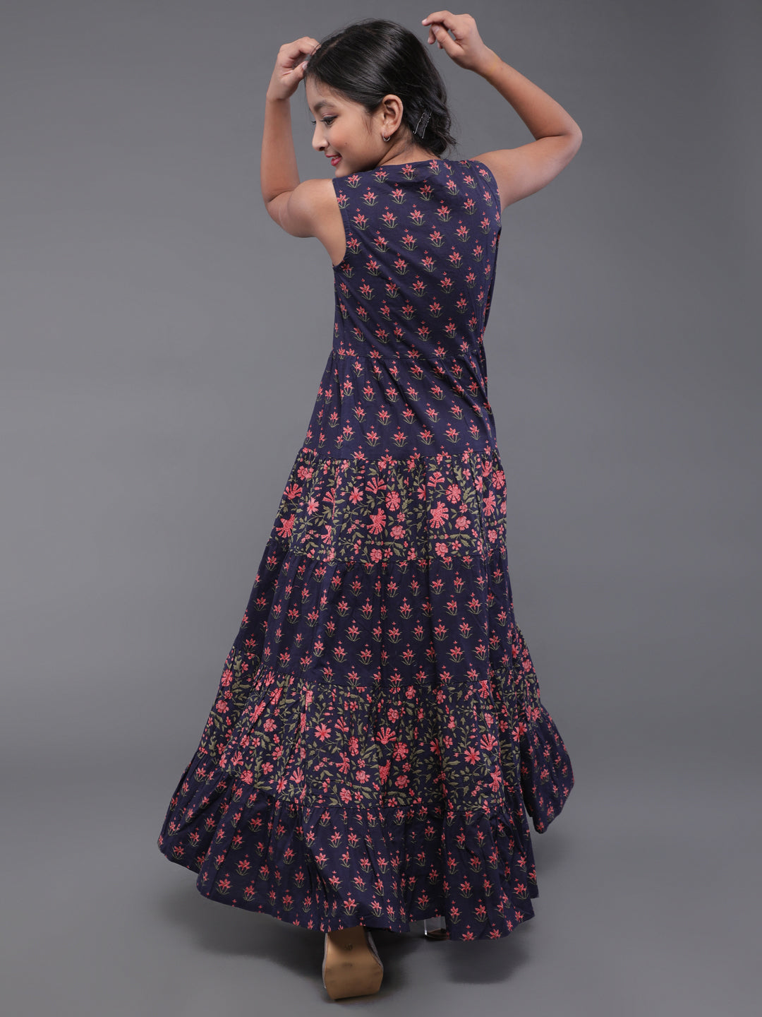 Blue Floral Print Flared Maxi Dress - Elganza