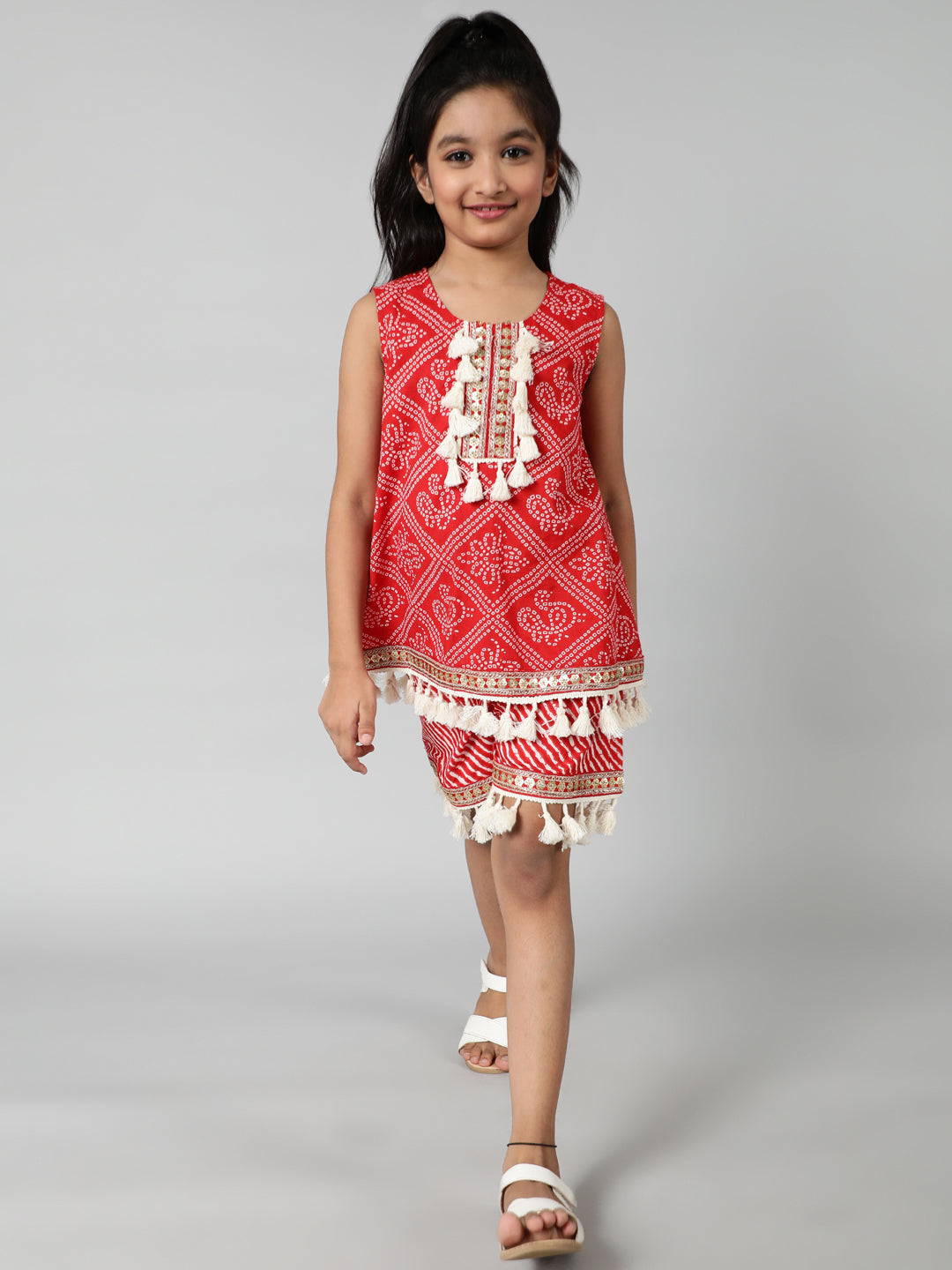 Red Printed Playsuit With Embroidery - Elganza