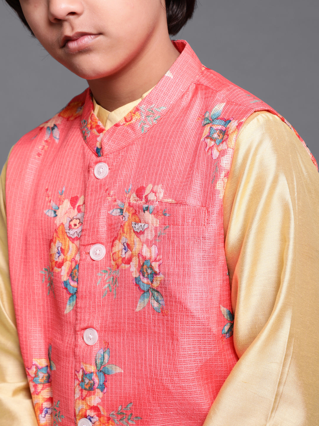 Cream & Peach Floral Print Kurta Pyjama With Nehru Jacket - Elganza