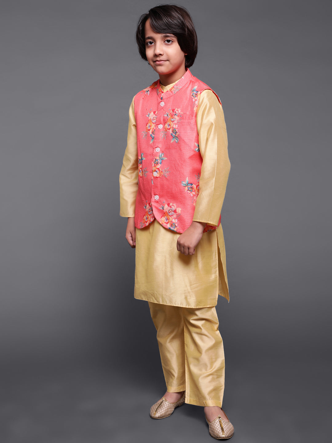 Cream & Peach Floral Print Kurta Pyjama With Nehru Jacket - Elganza