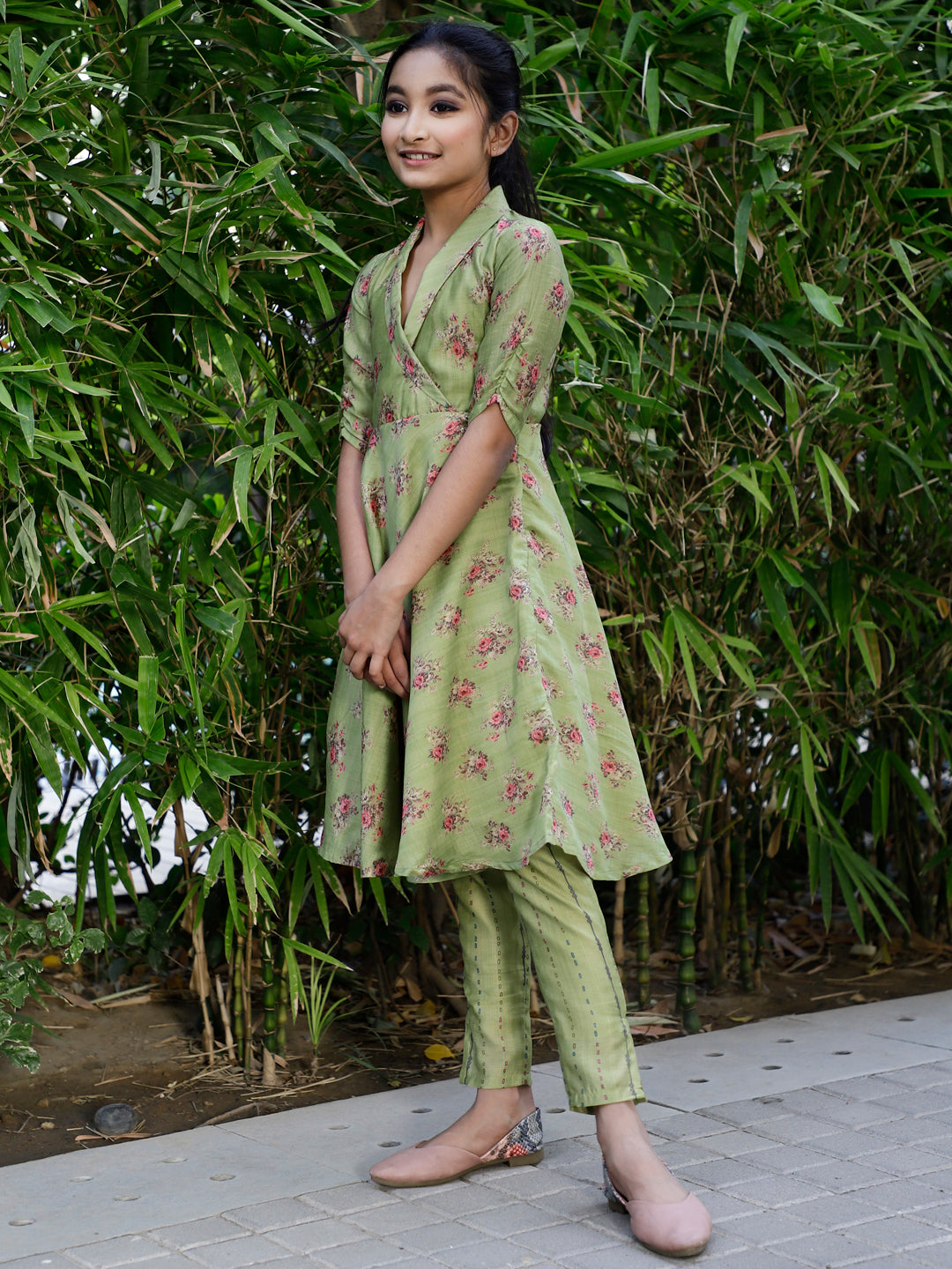 Green Floral Print Kurta With Pant - Elganza