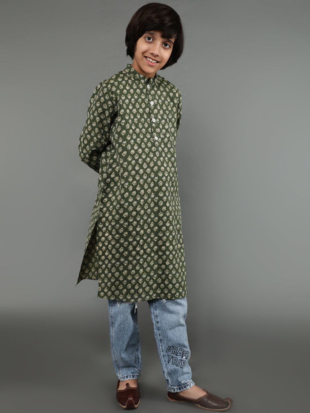Green Kantha Work Kurta - Elganza