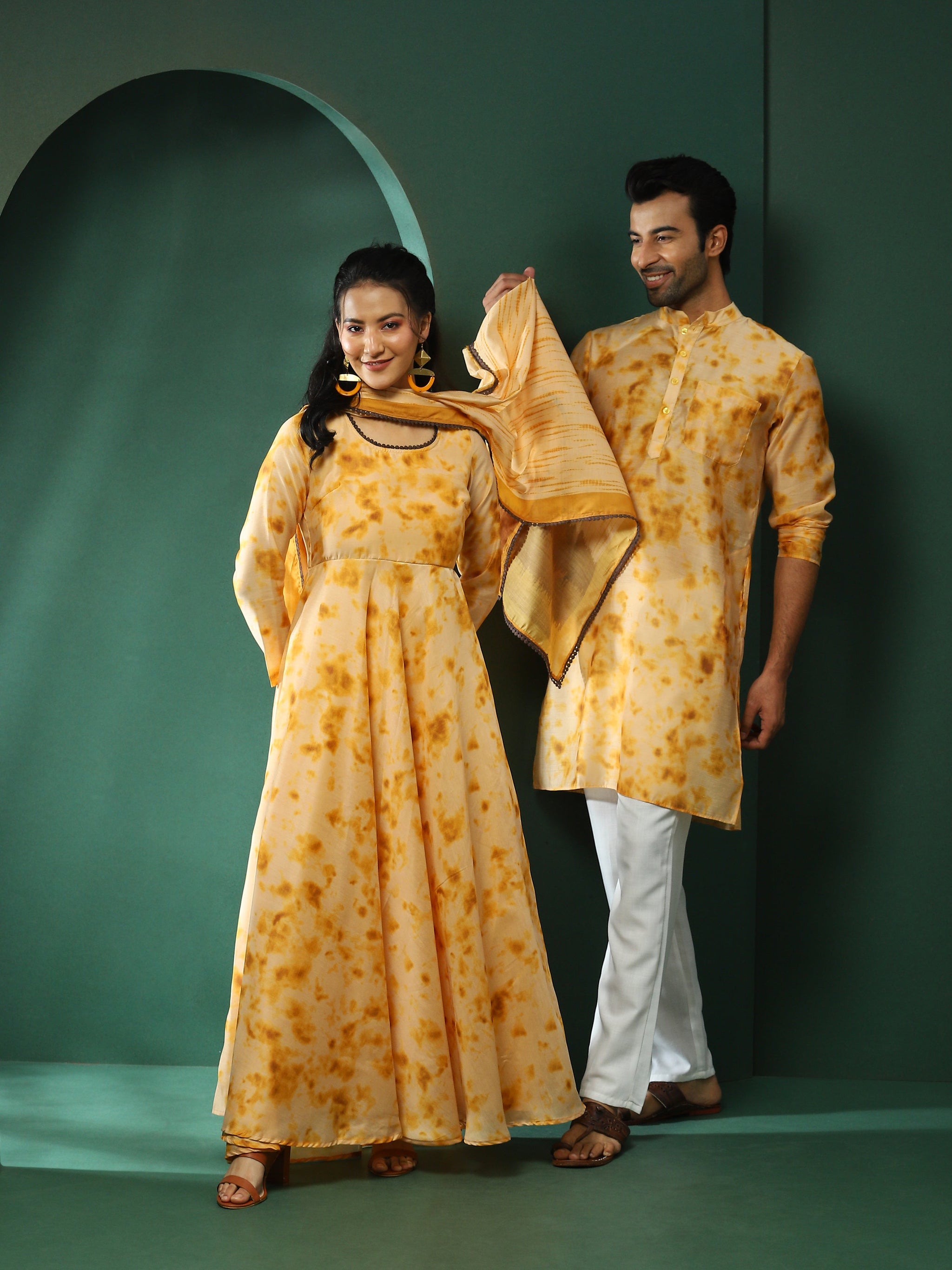 Cream Tie & Dye Couple Combo Set - Elganza