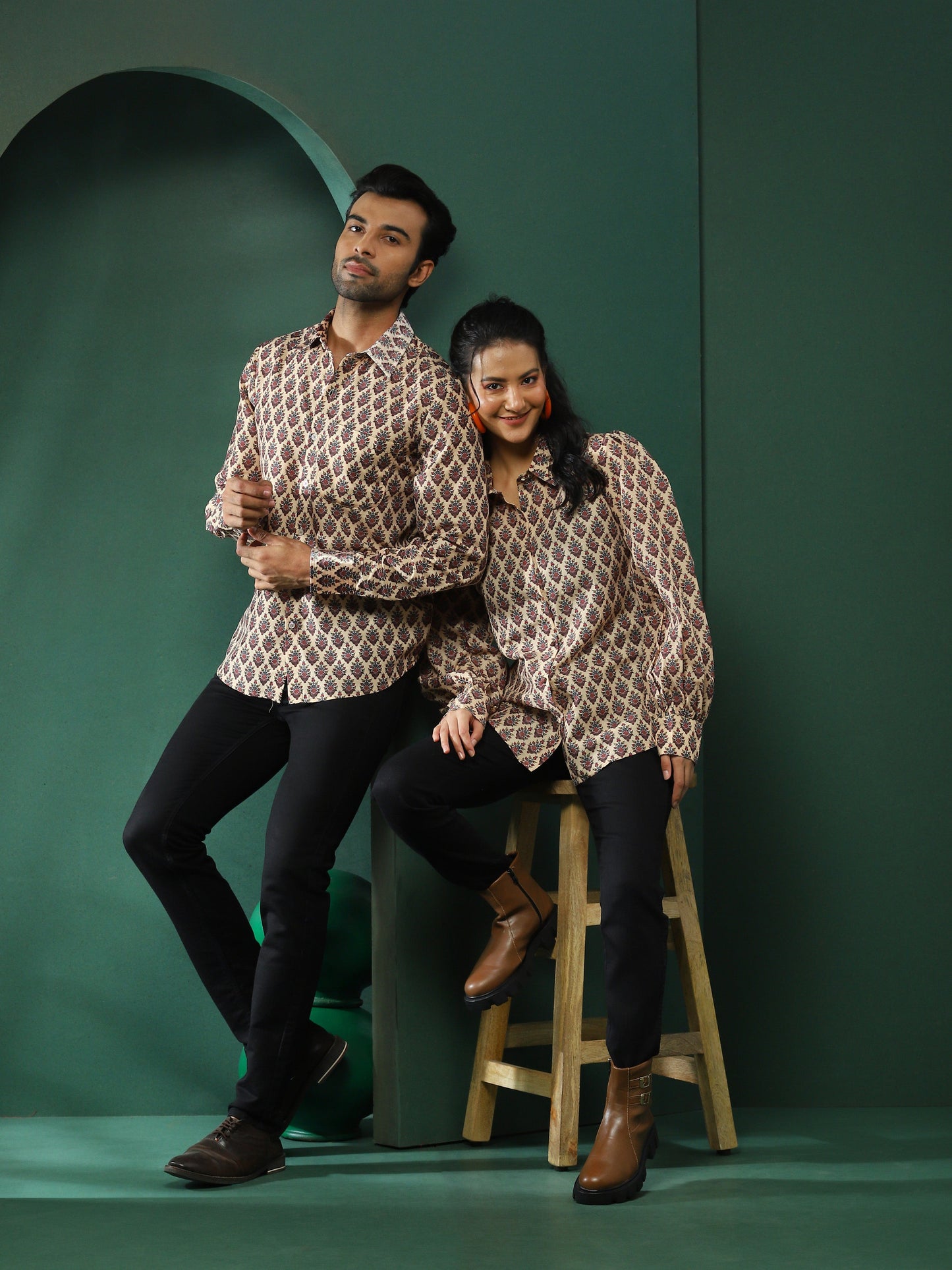 Cream Floral Print Couple Combo Set - Elganza