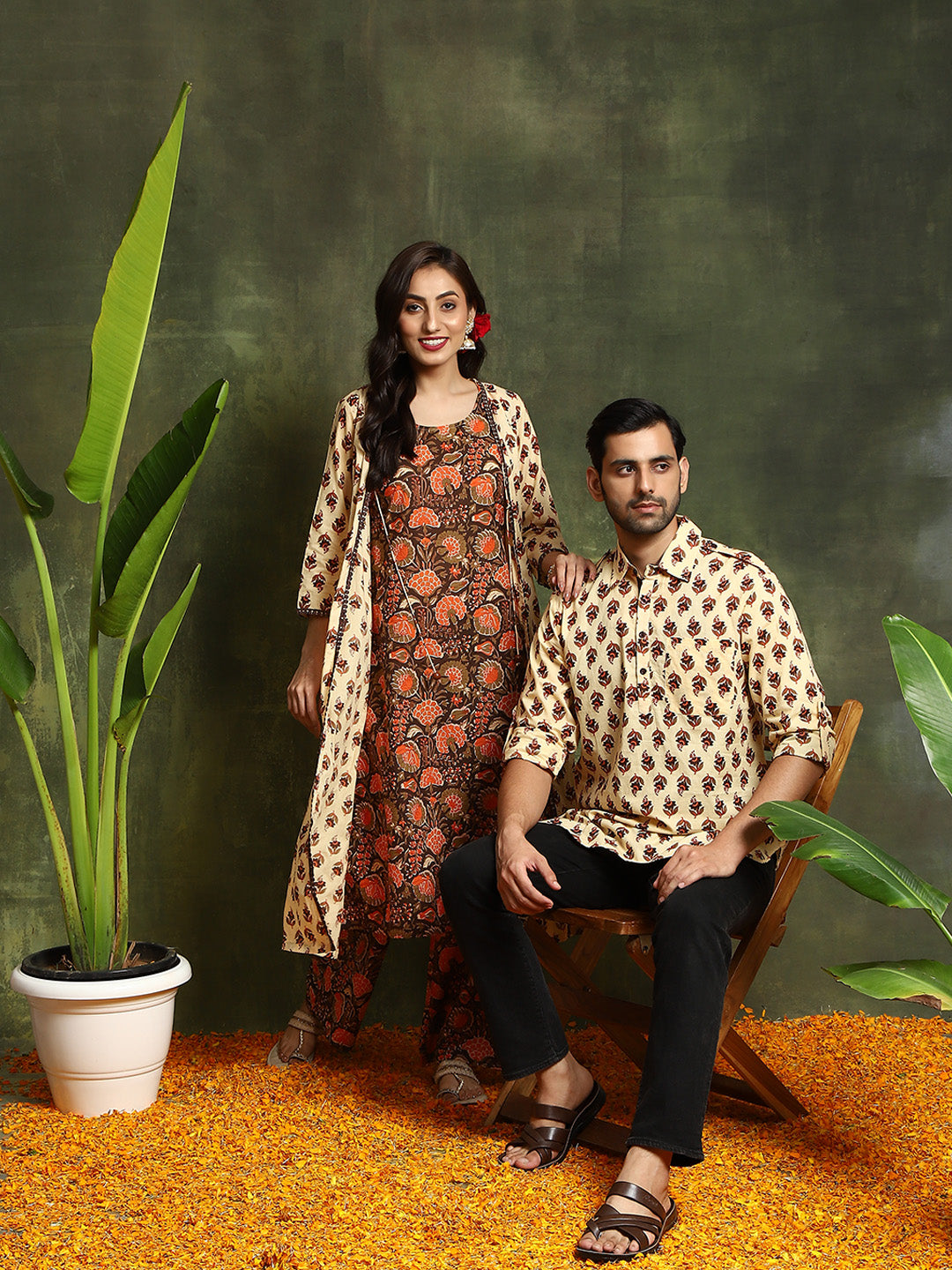 Brown & Cream Floral Print Couple Combo Set - Elganza