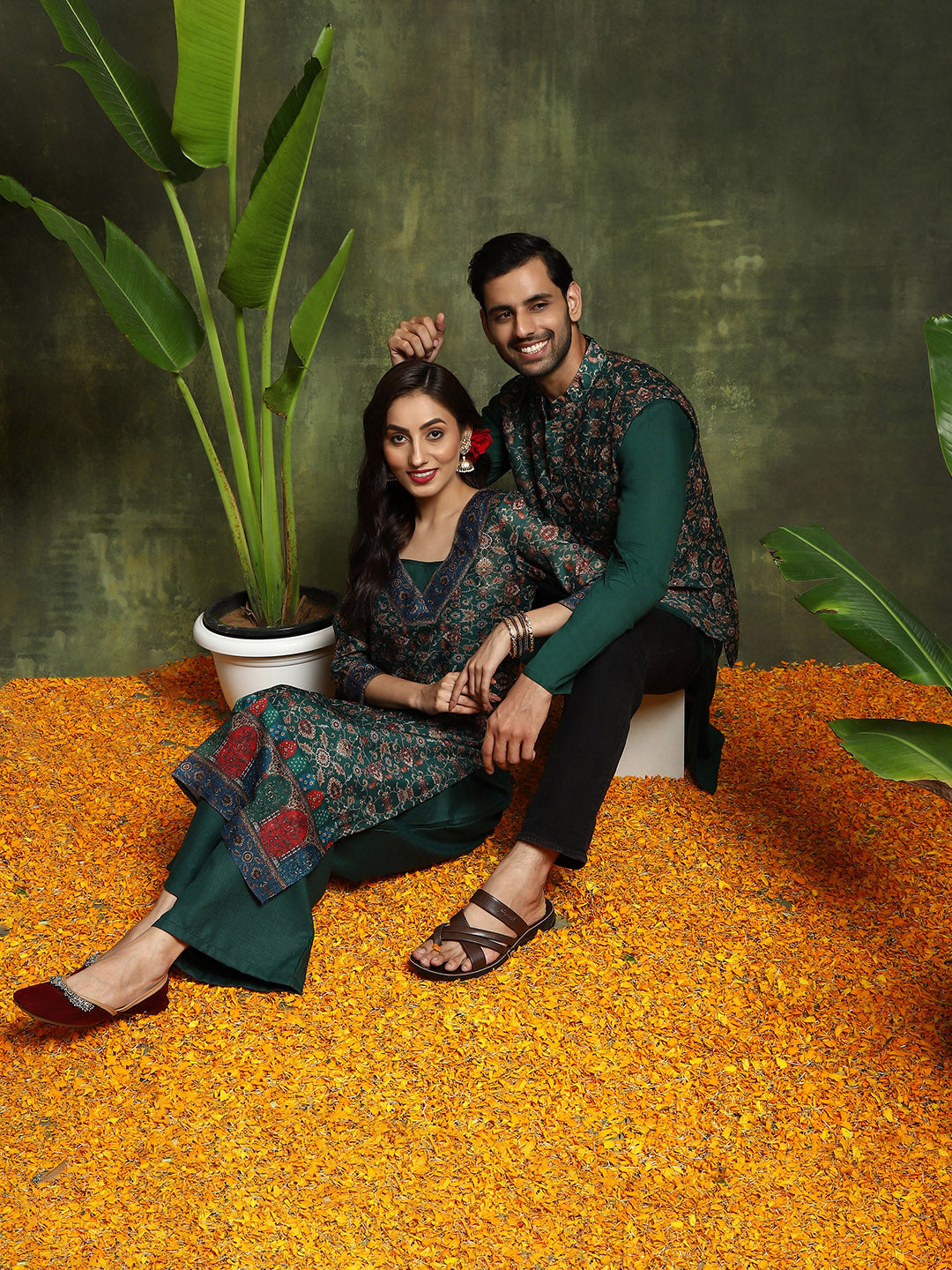Green Floral Print Couple Combo - Elganza