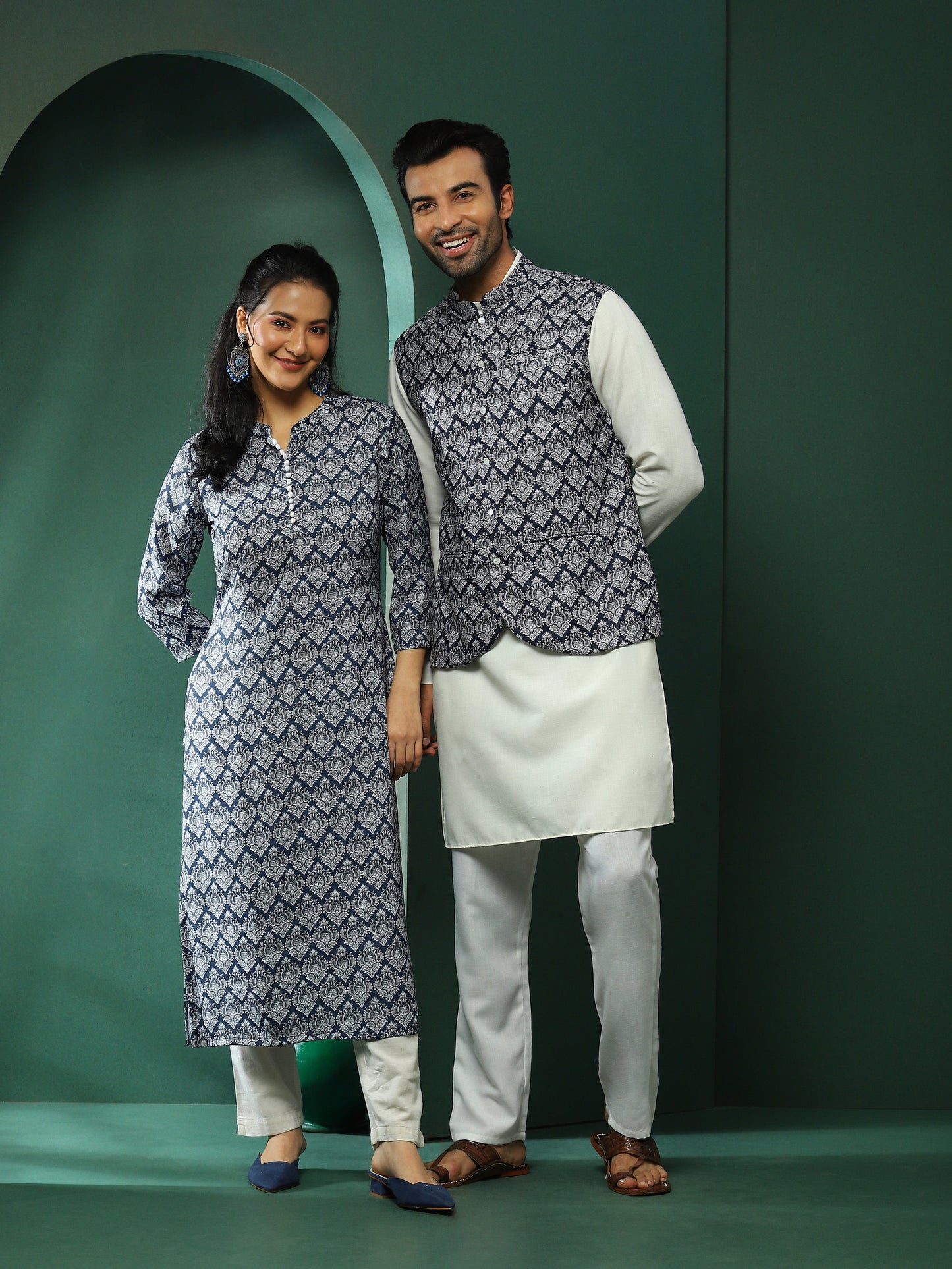 Navy Blue & White Printed Couple Combo Set - Elganza