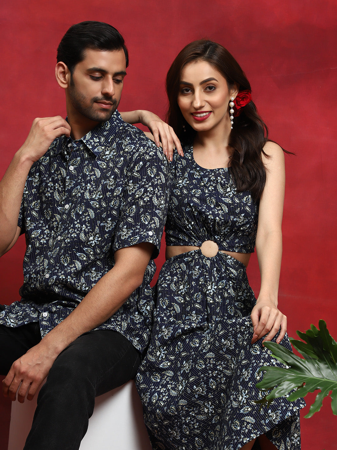 Navy Blue Floral Print Couple Combo Set - Elganza