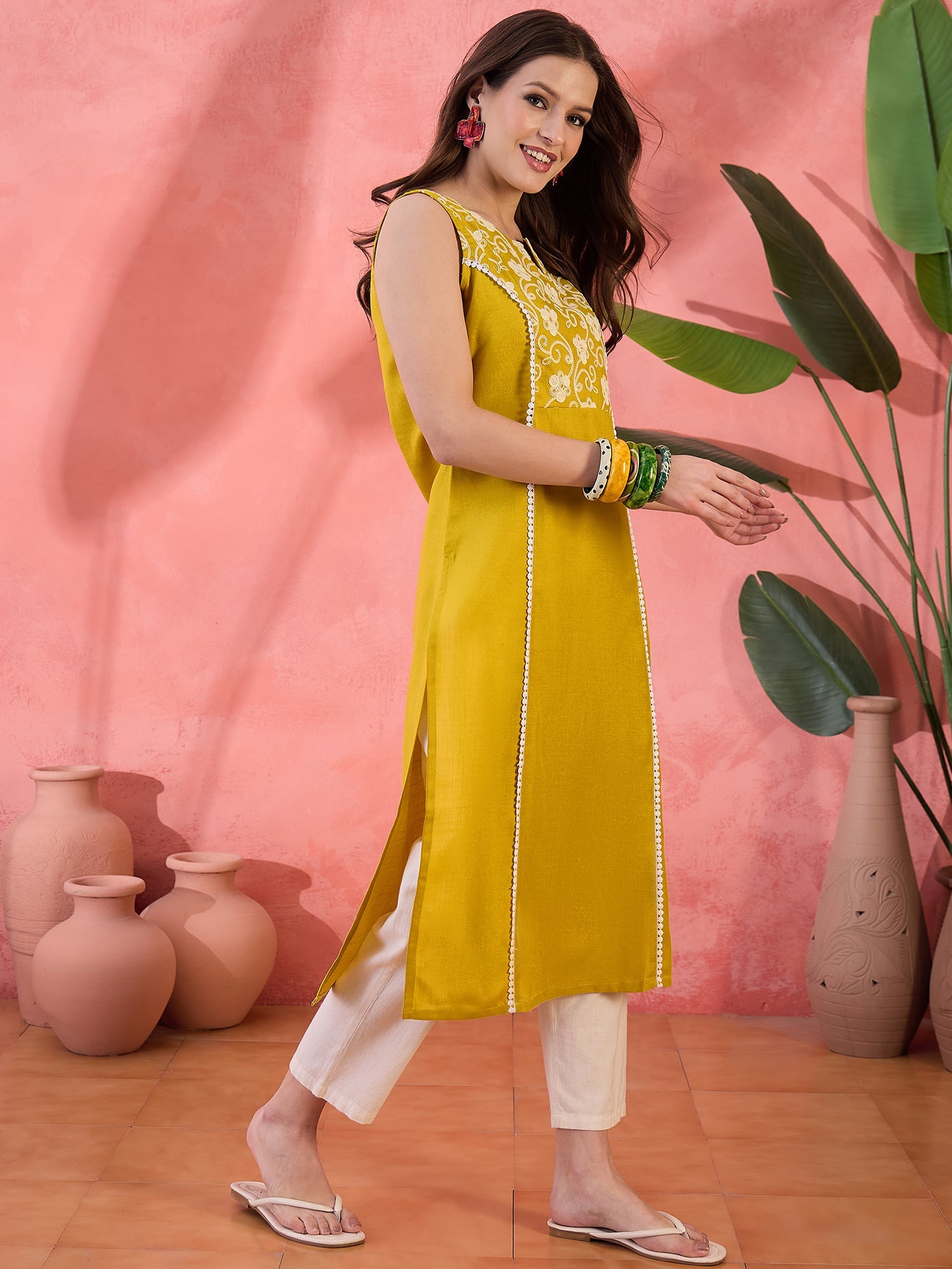 Yellow Floral Embroidered Kurta - Elganza