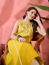 Yellow Floral Embroidered Kurta - Elganza