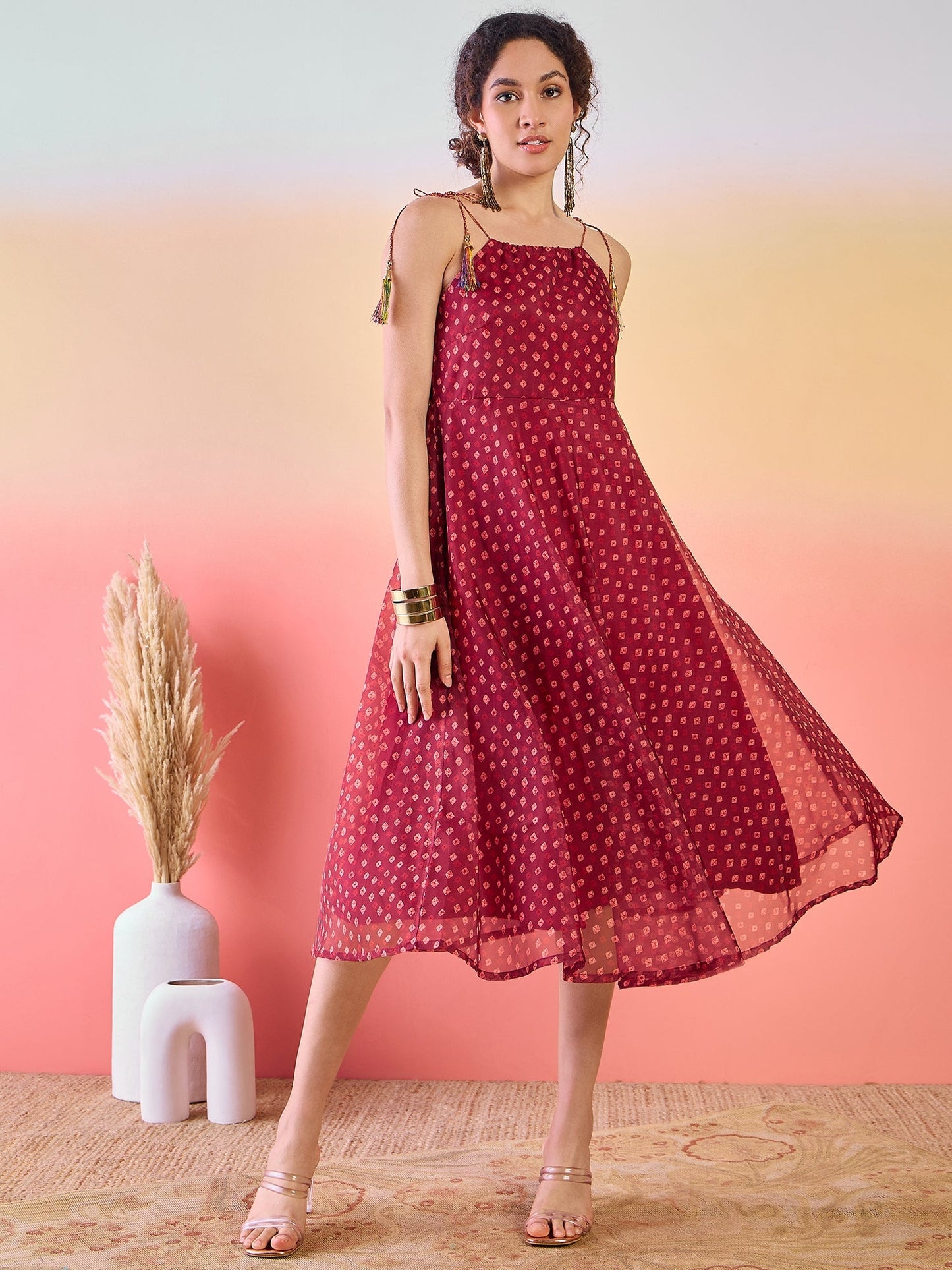 Maroon Bandhani Print Shift Dress - Elganza