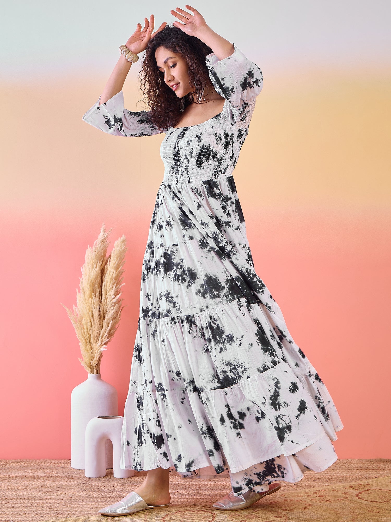 White Tie & Dye Off-Shoulder Tiered Maxi Dress - Elganza