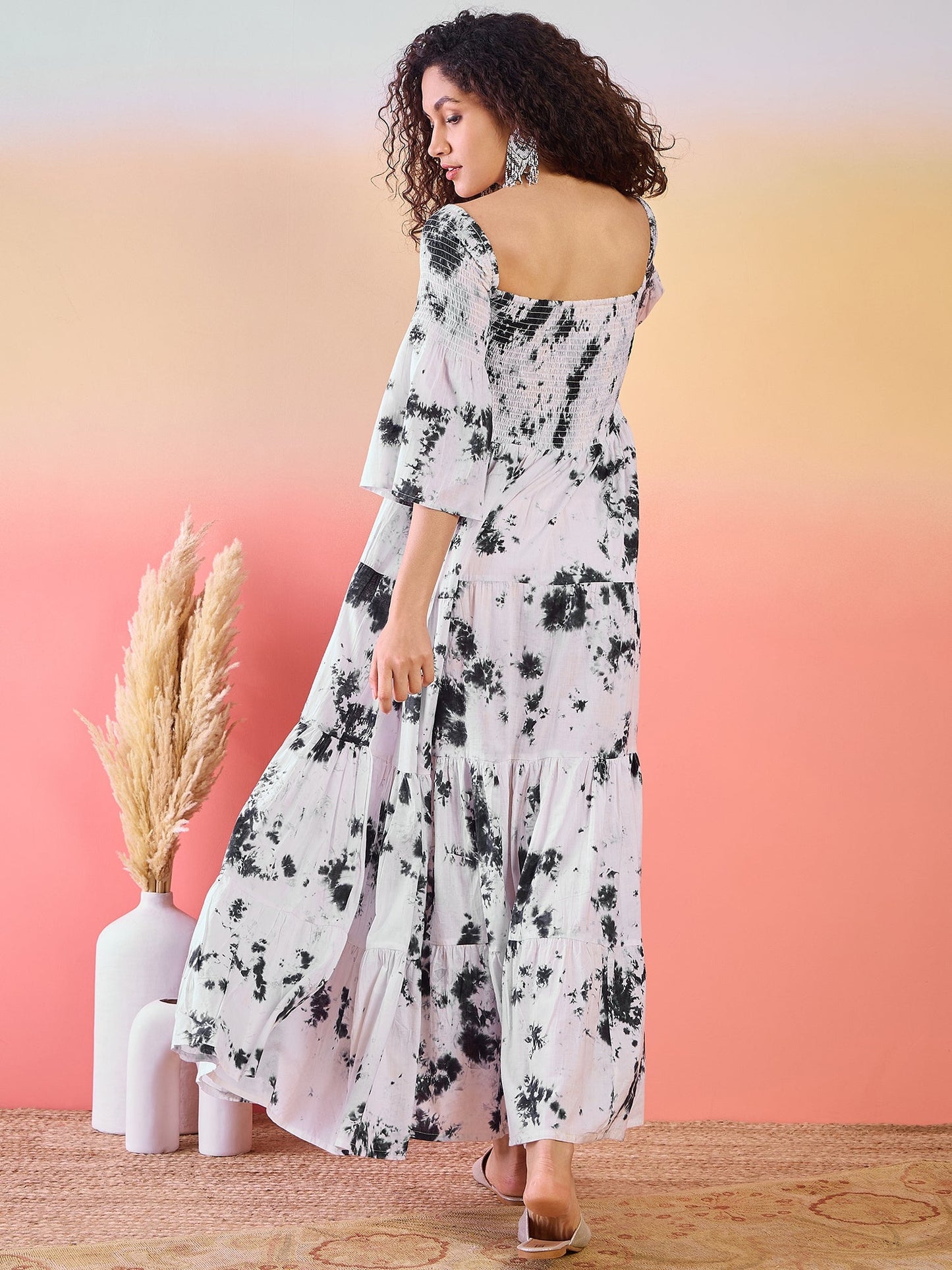 White Tie & Dye Off-Shoulder Tiered Maxi Dress - Elganza