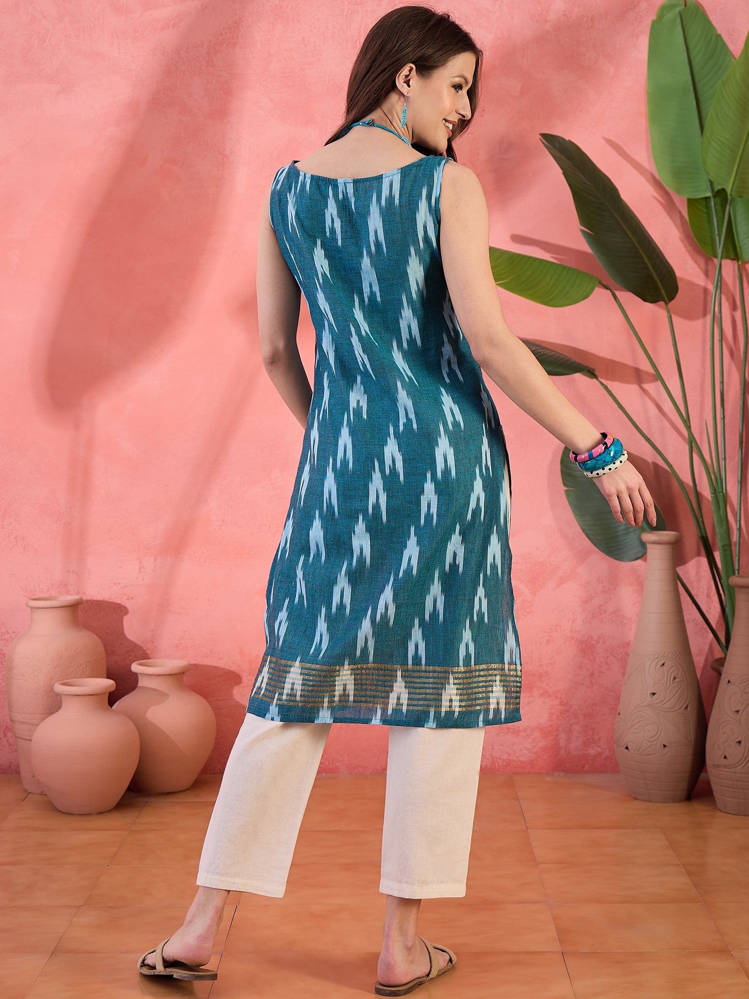 Blue Ikat Print Sleeveless Kurta - Elganza