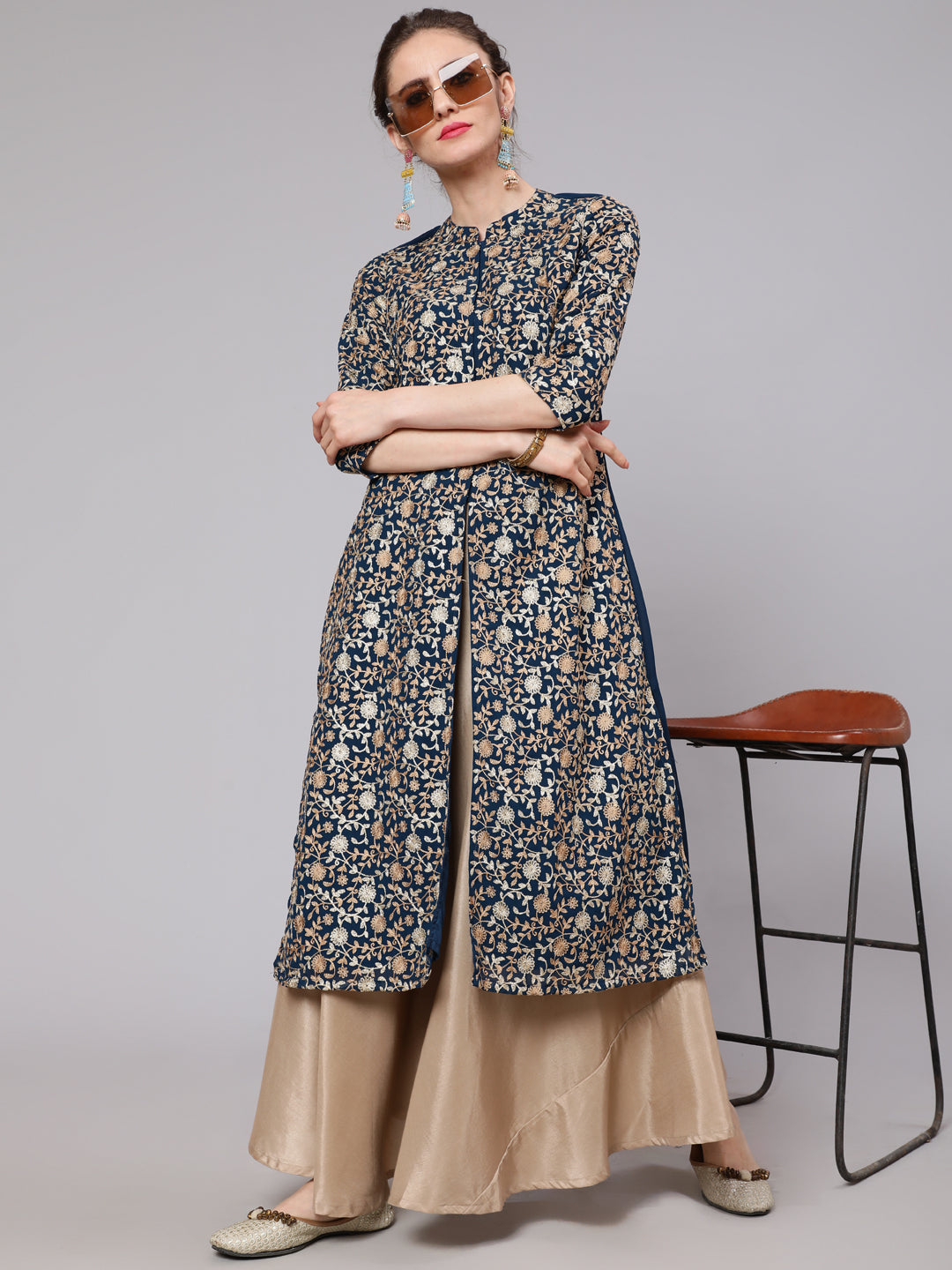 Blue Floral Embroidered Straight Kurta - Elganza