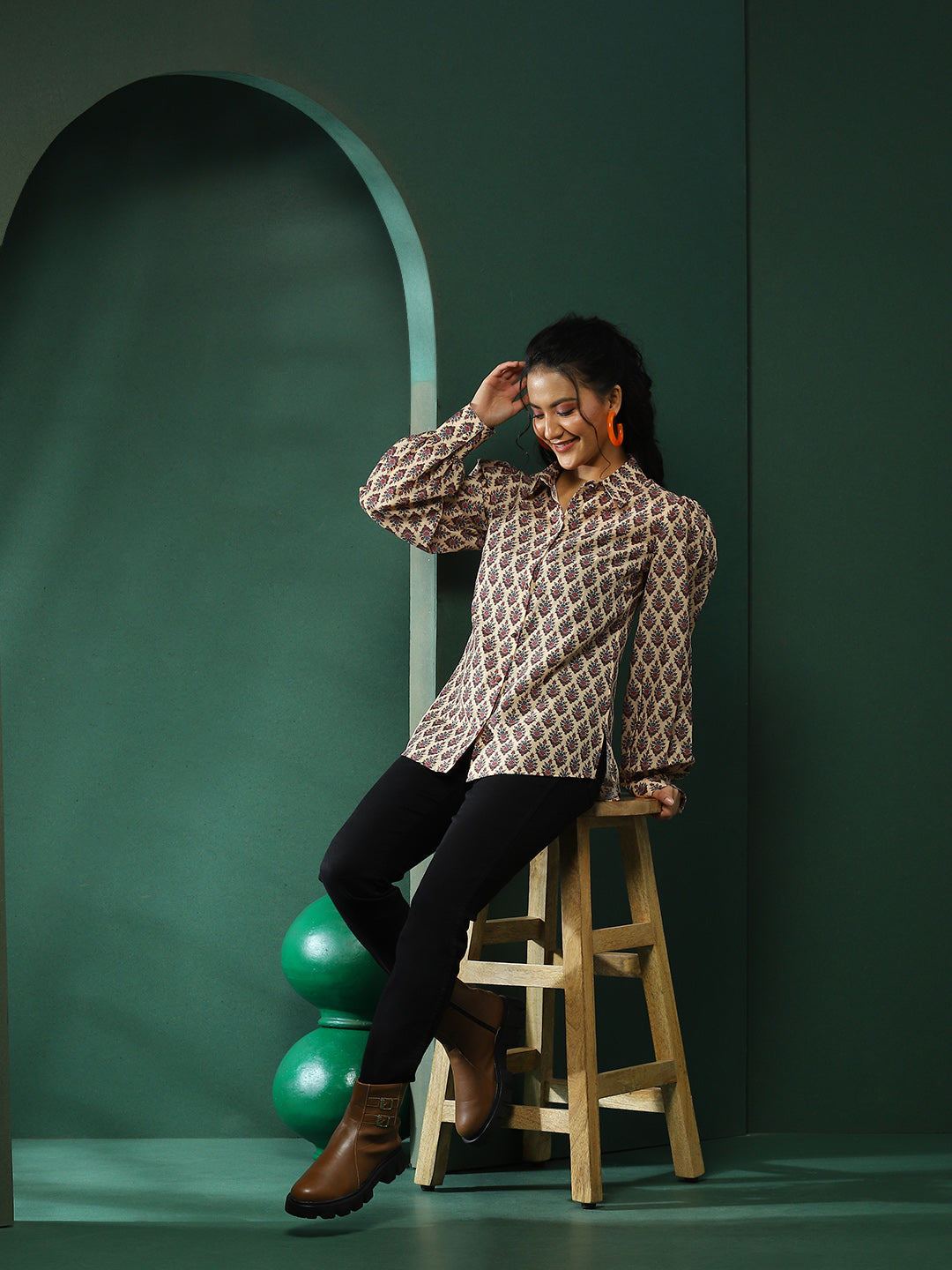 Cream Floral Print Shirt - Elganza