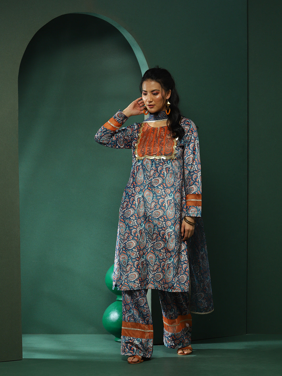 Blue Persian Motif Suit Set with Dupatta - Elganza