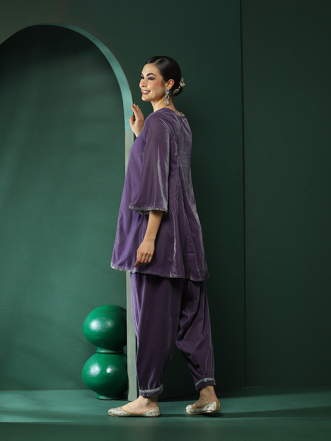 Lavender Lace detailed Flared Co-Ords Set - Elganza