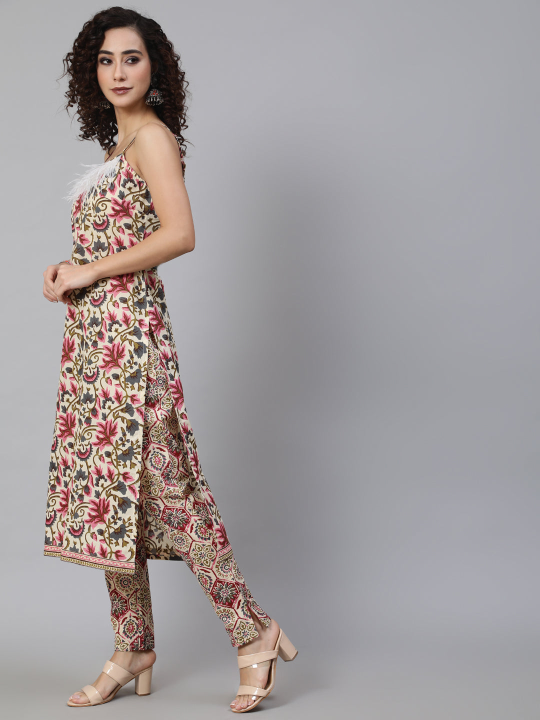 Cream Floral Print Kurta Pant With Feather Lace Details - Elganza