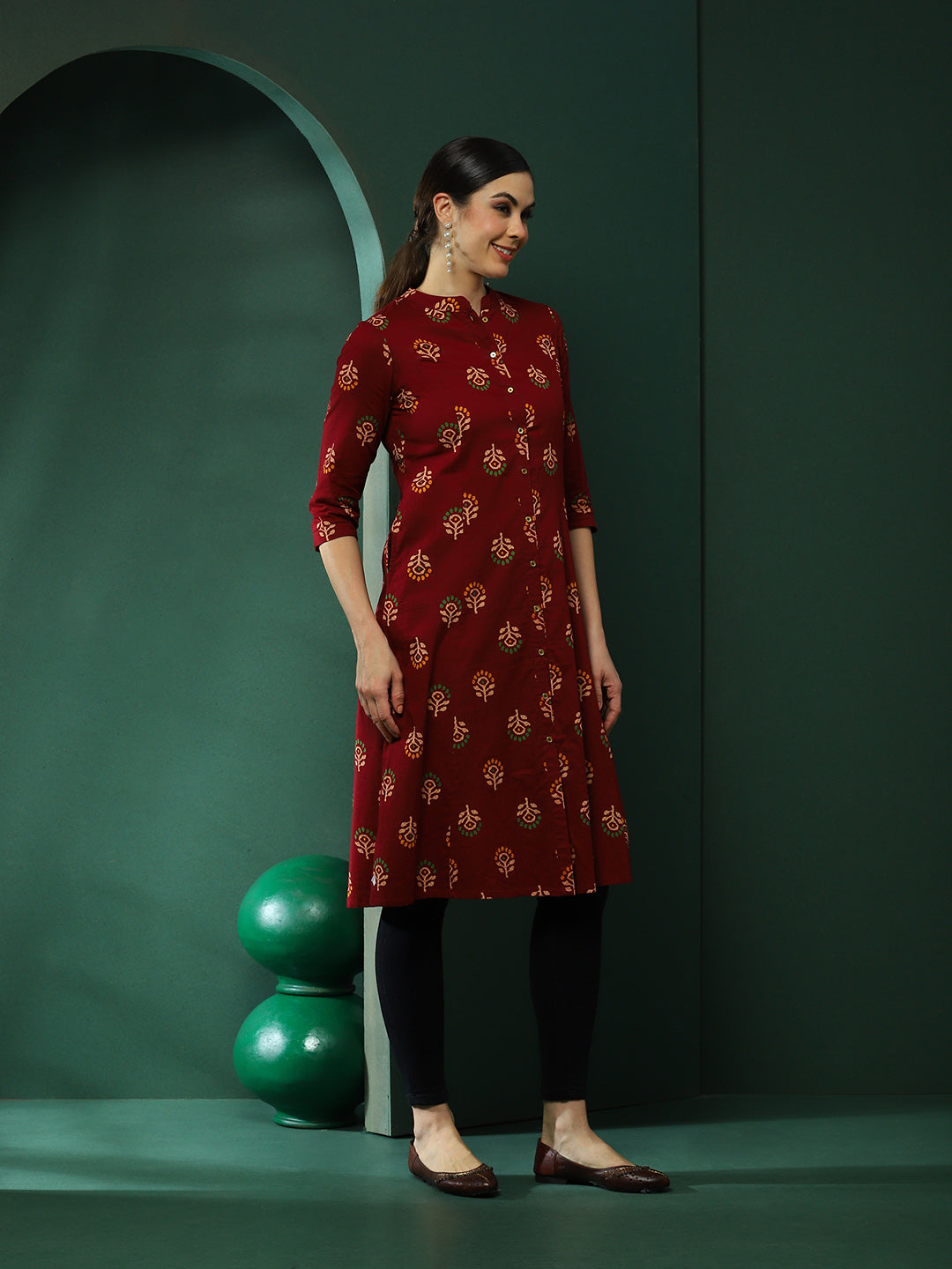 Maroon Floral Print Button Down Kurta - Elganza