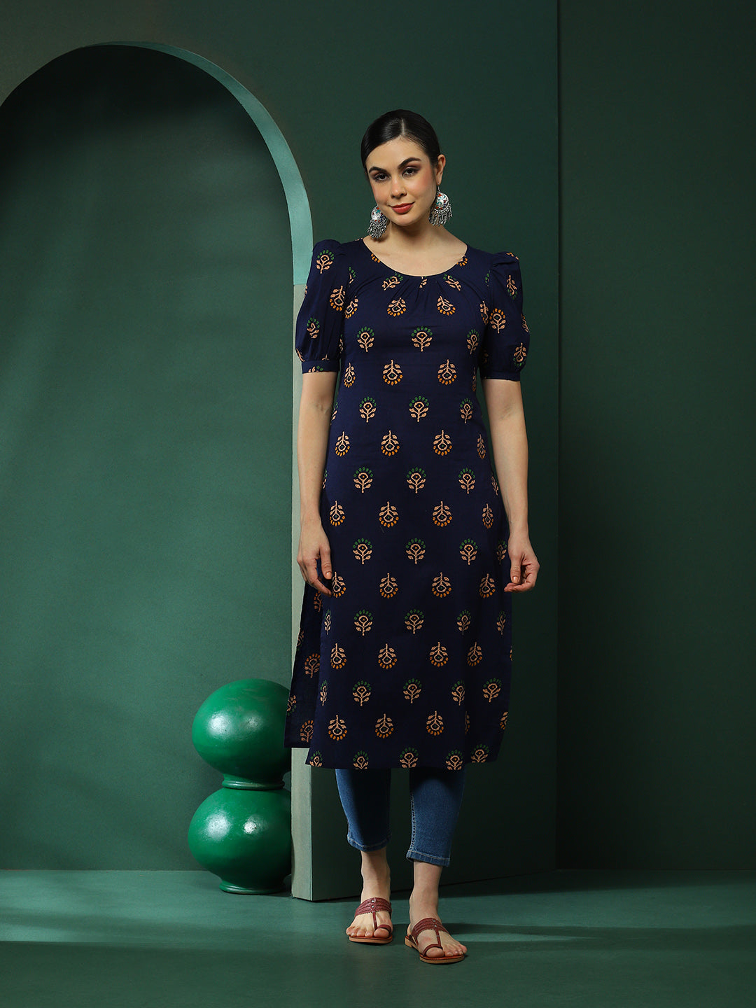 Navy Blue Floral Print Kurta - Elganza