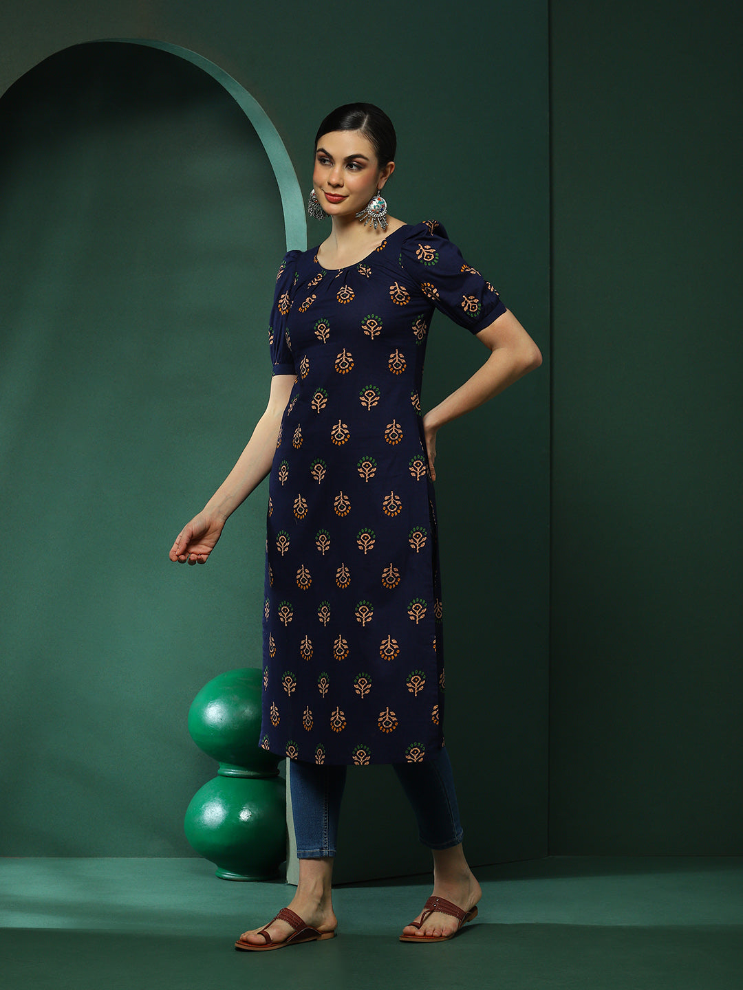Navy Blue Floral Print Kurta - Elganza