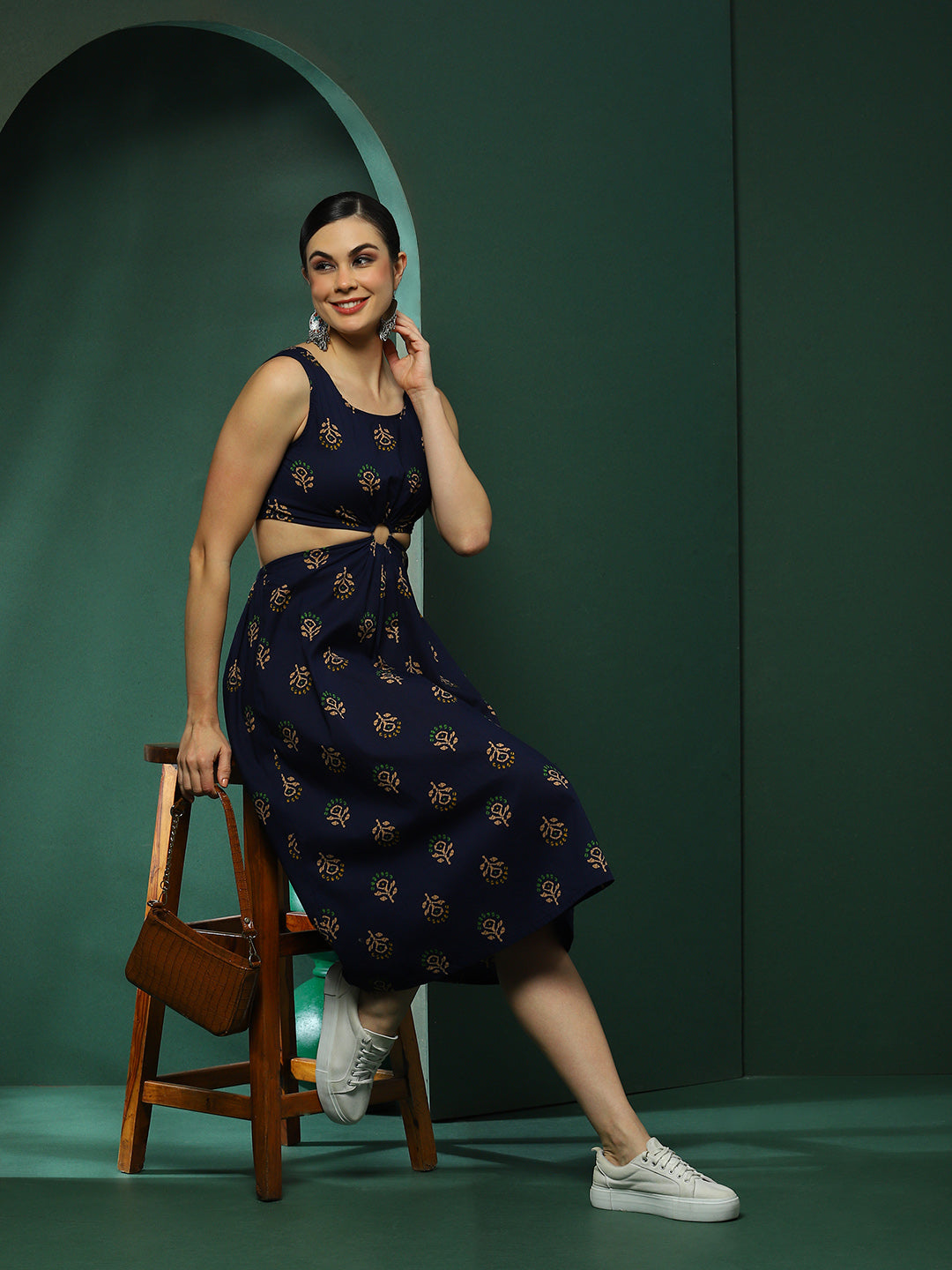 Navy Blue Floral Print Cut-Out Midi Dress - Elganza