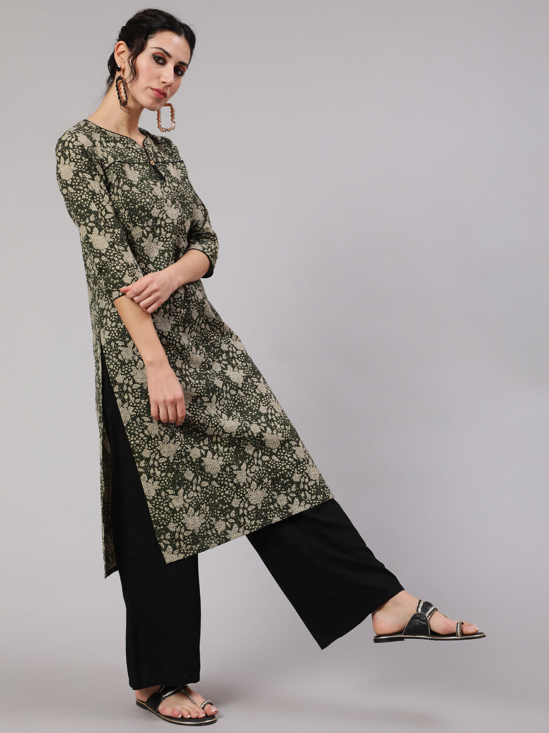 Green Floral Print Straight Kantha Work Kurta - Elganza