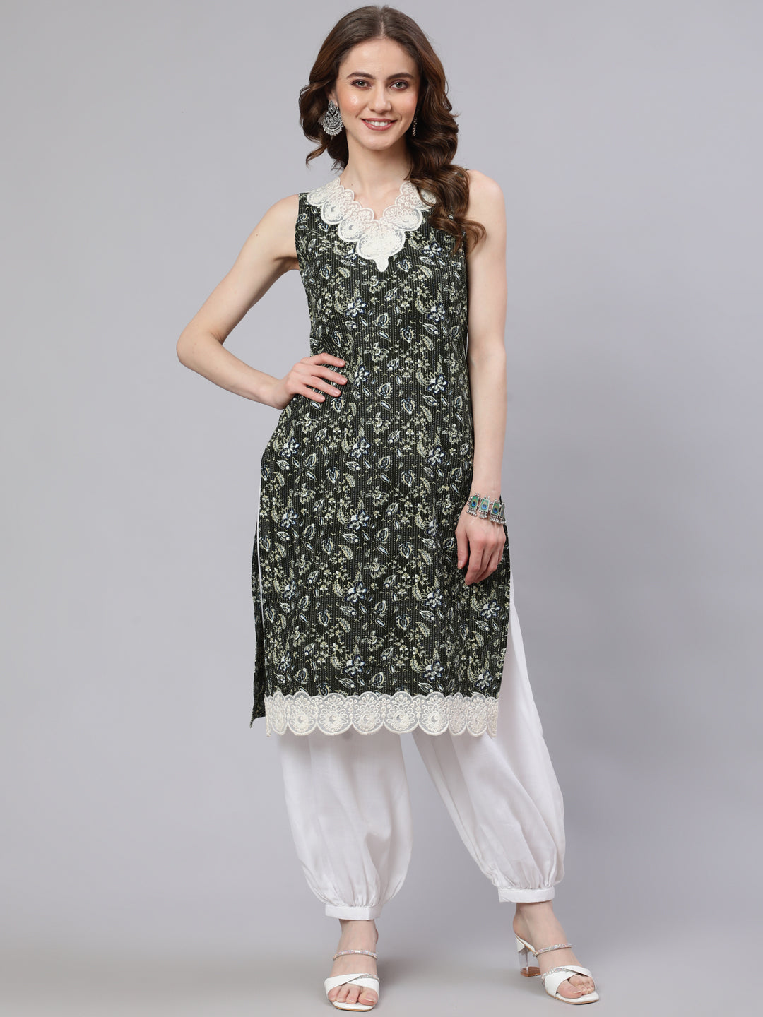 Green Kantha Work Kurta With Lace Details - Elganza
