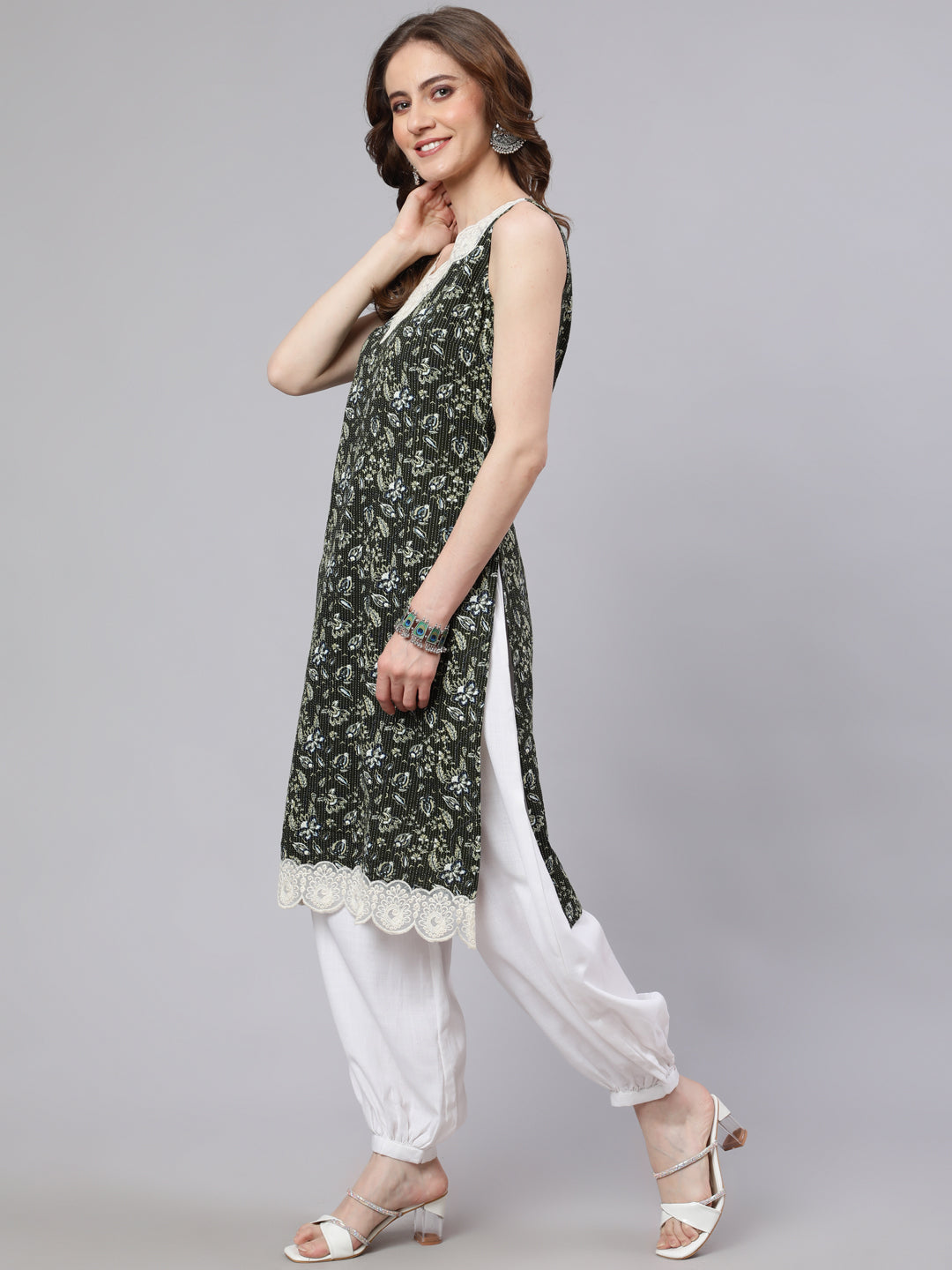 Green Kantha Work Kurta With Lace Details - Elganza